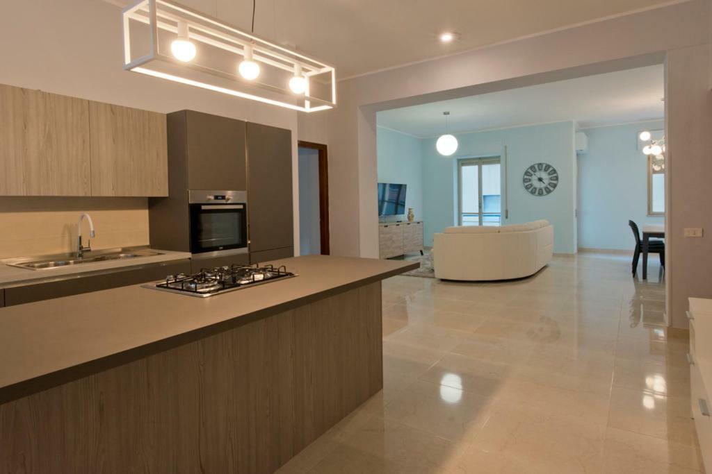 Casa Bella - 3 Baths - Walk To Ortigia Leilighet Syracuse Eksteriør bilde